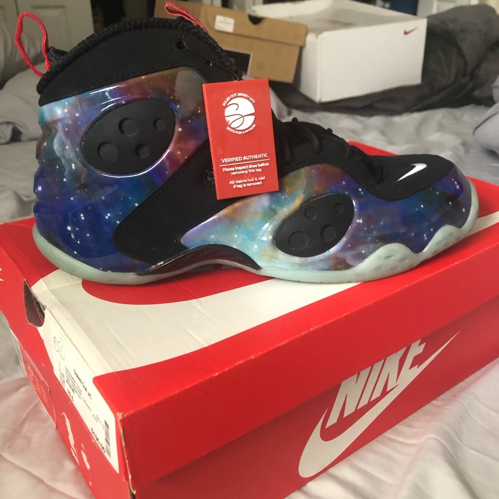 Nike zoom rookie galaxy size 10.5